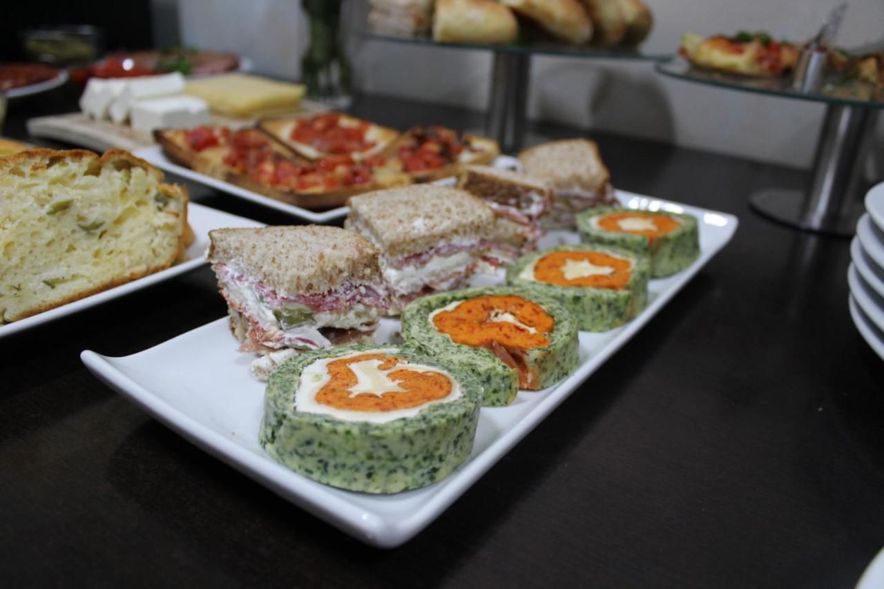 Отель Hotel Alexandar Lux Подгорица-19