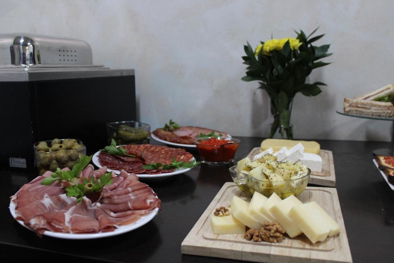 Отель Hotel Alexandar Lux Подгорица-21