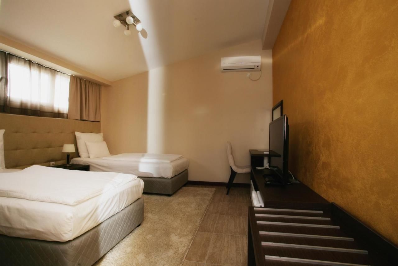 Отель Hotel Alexandar Lux Подгорица-29