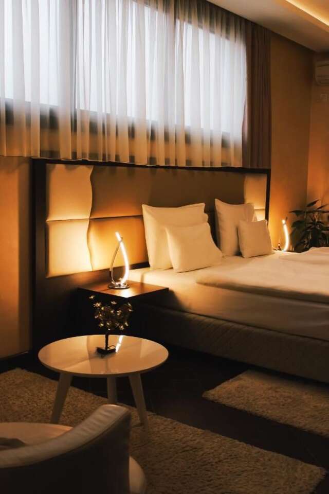 Отель Hotel Alexandar Lux Подгорица-16