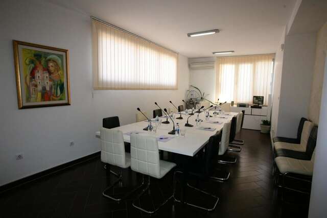 Отель Hotel Alexandar Lux Подгорица-41